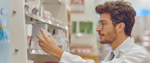 Estoque mínimo no mercado farmacêutico: o que é e como calculá-lo