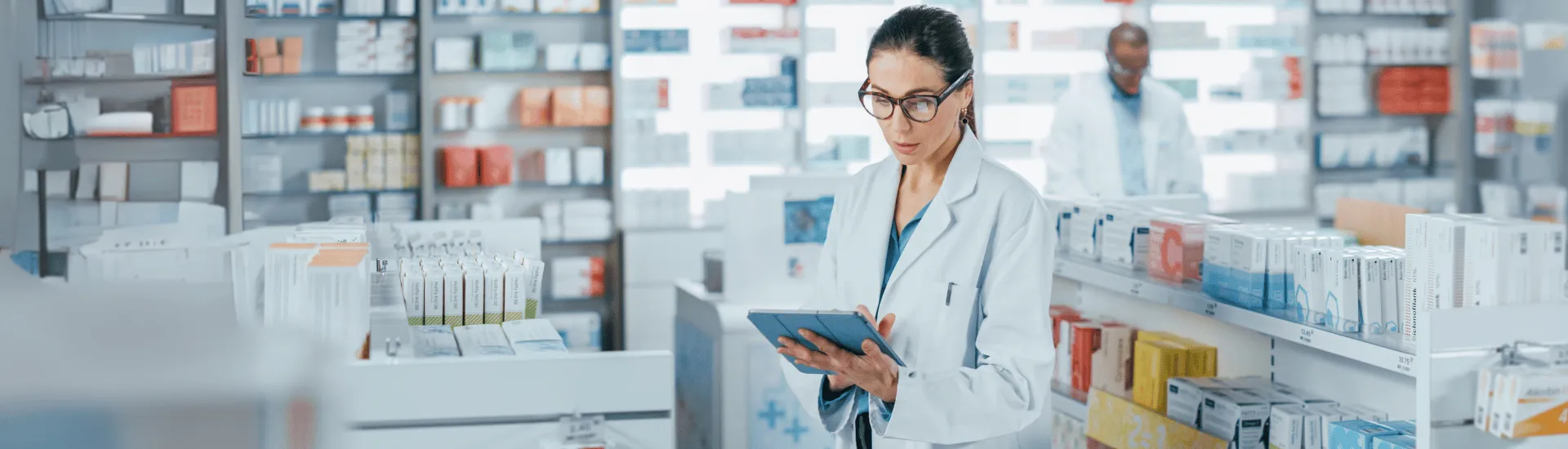 Gestão farmacêutica: como aumentar a previsibilidade nas vendas Descubra como a gestão farmacêutica pode aumentar a previsibilidade das vendas e transformar o desempenho financeiro da sua farmácia.