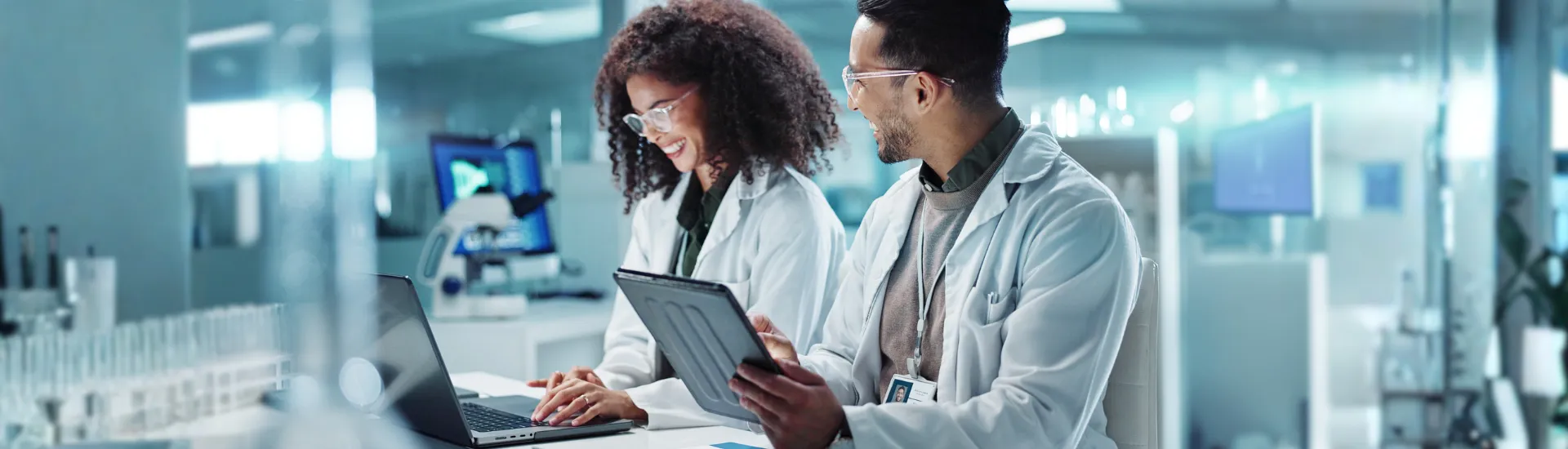 Descubra como a medicina preventiva e a inteligência artificial reduzem riscos e custos na indústria farmacêutica e em pesquisas de novos produtos.